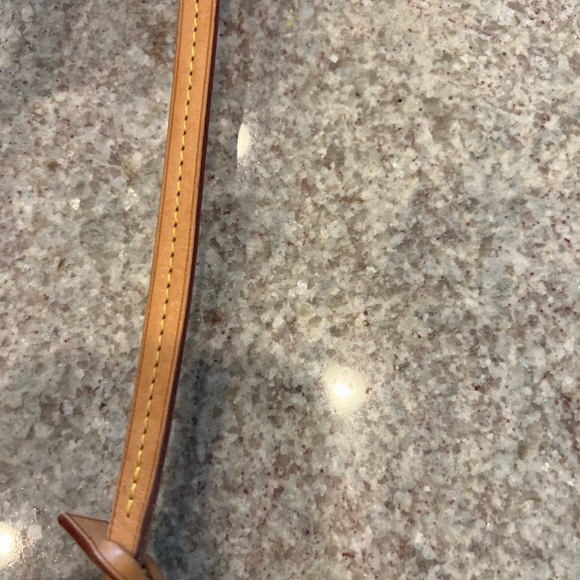 Authentic Louis Vuitton favorite MM monogram - Picture 3 of 8